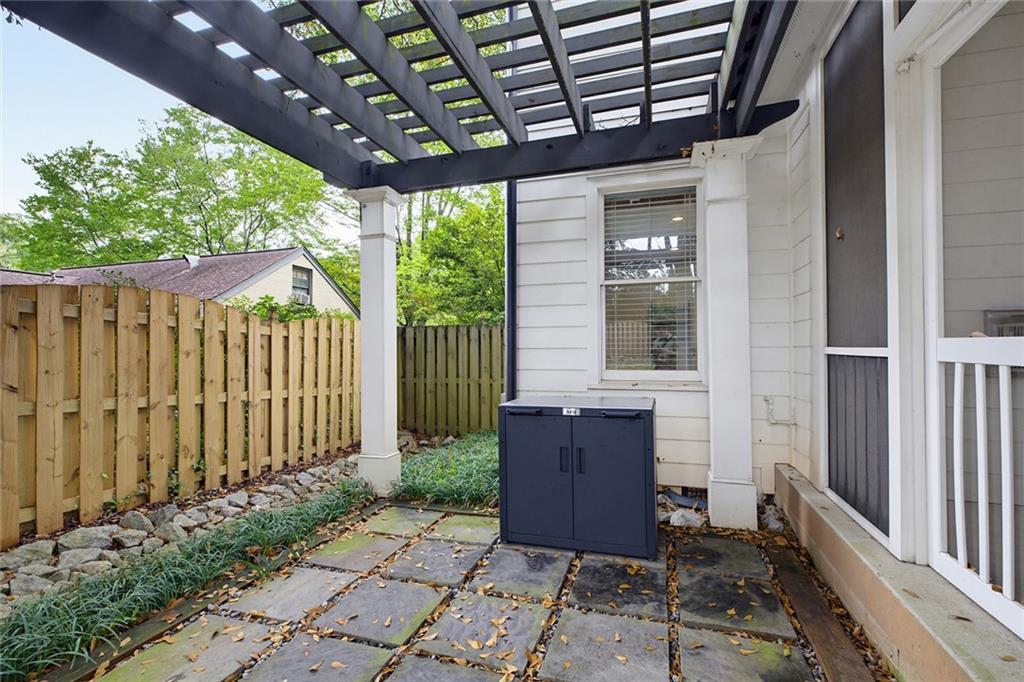 827 Derrydown Way Decatur, GA 30030 - Photo 21 of 38 Gallery Image 21