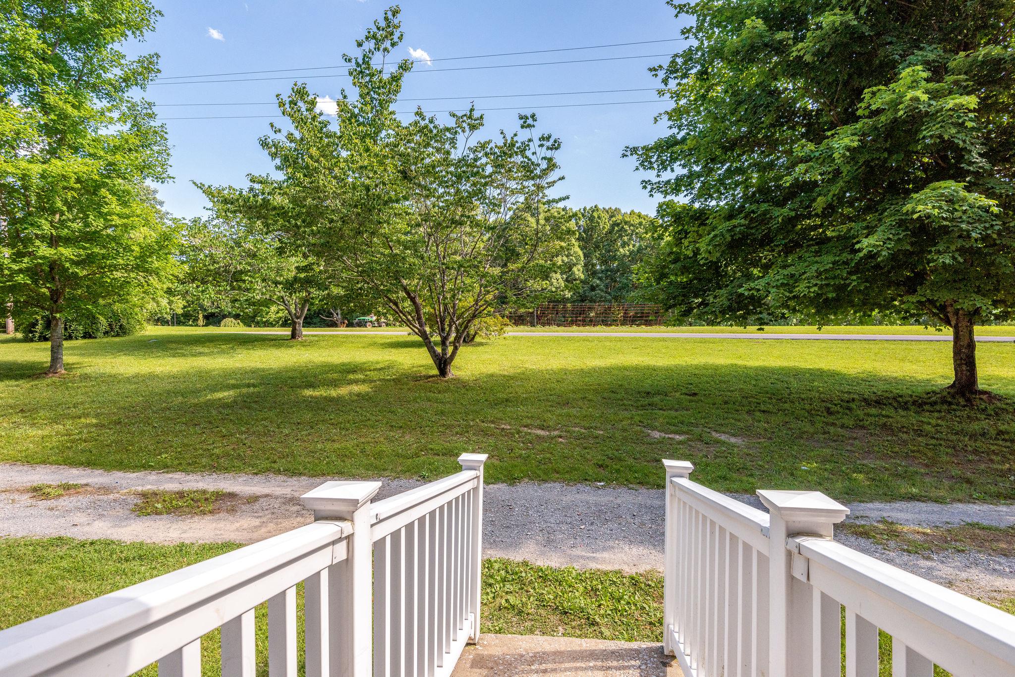 1699 Union Road Dickson, TN 37055 - Photo 4 of 25 Gallery Image 4