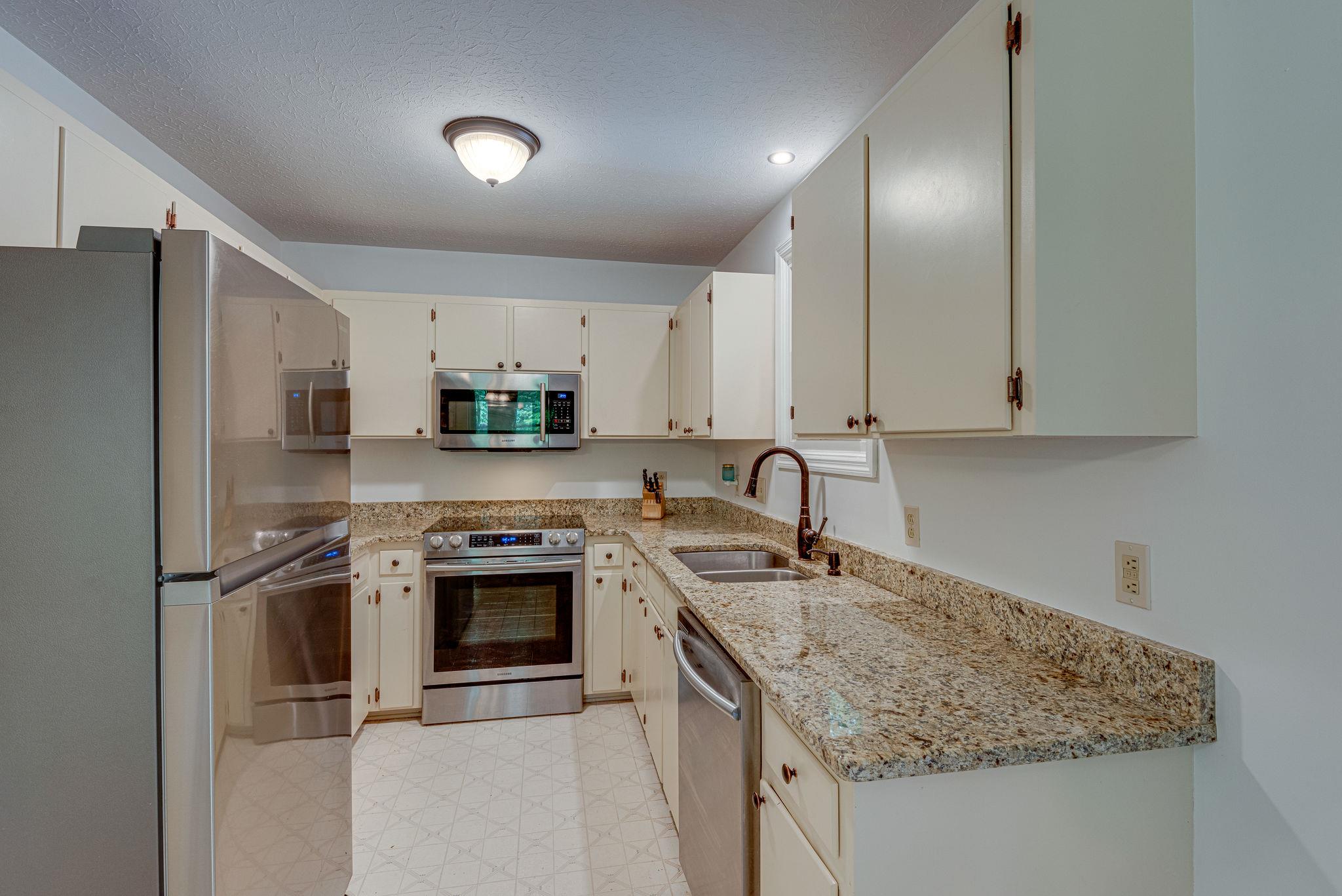 1699 Union Road Dickson, TN 37055 - Photo 10 of 25 Gallery Image 10