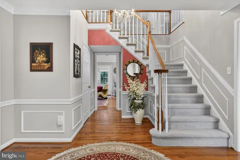 a view of entryway and hall
