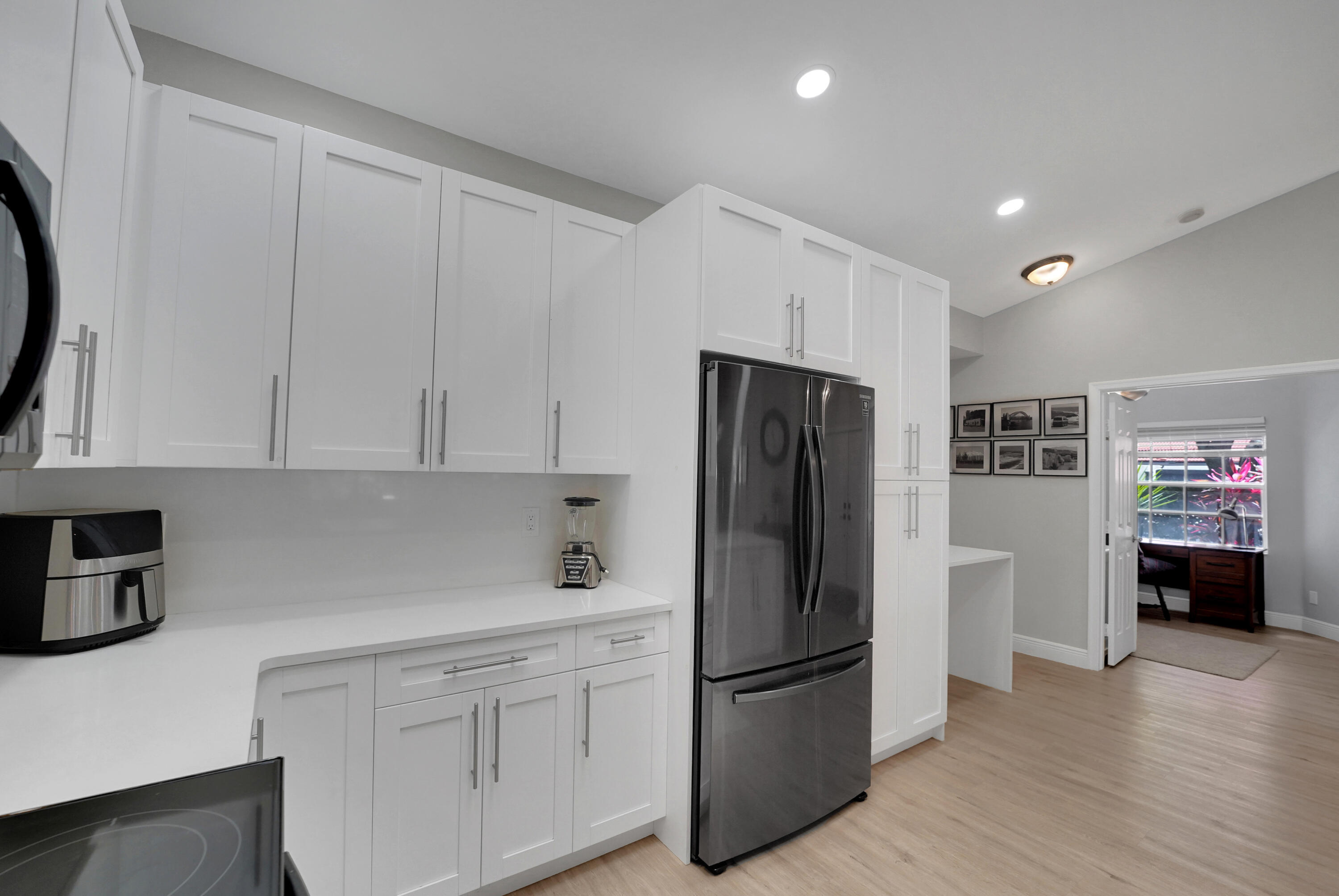 18475 Vía Di Sorrento Boca Raton, FL 33496 - Photo 29 of 62 KITCHEN