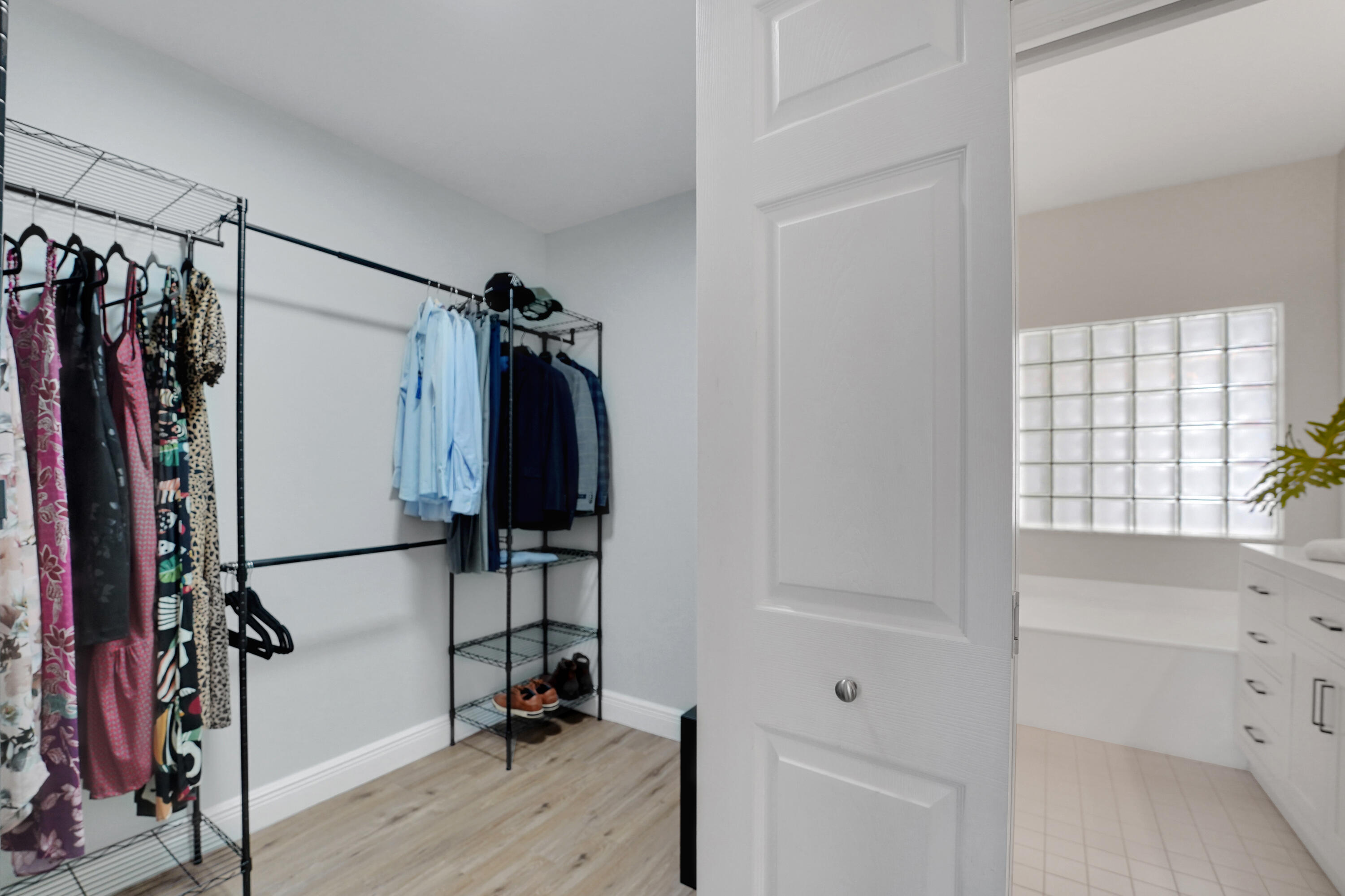 18475 Vía Di Sorrento Boca Raton, FL 33496 - Photo 34 of 62 MASTER CLOSET