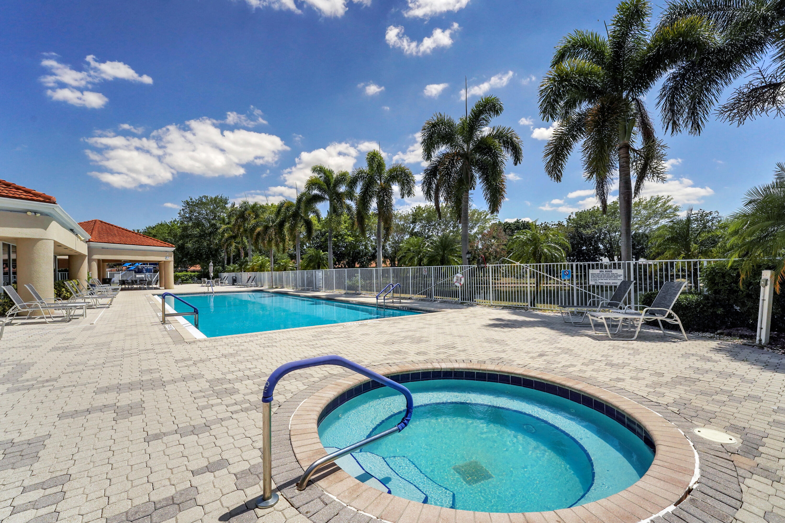 18475 Vía Di Sorrento Boca Raton, FL 33496 - Photo 57 of 62 POOL