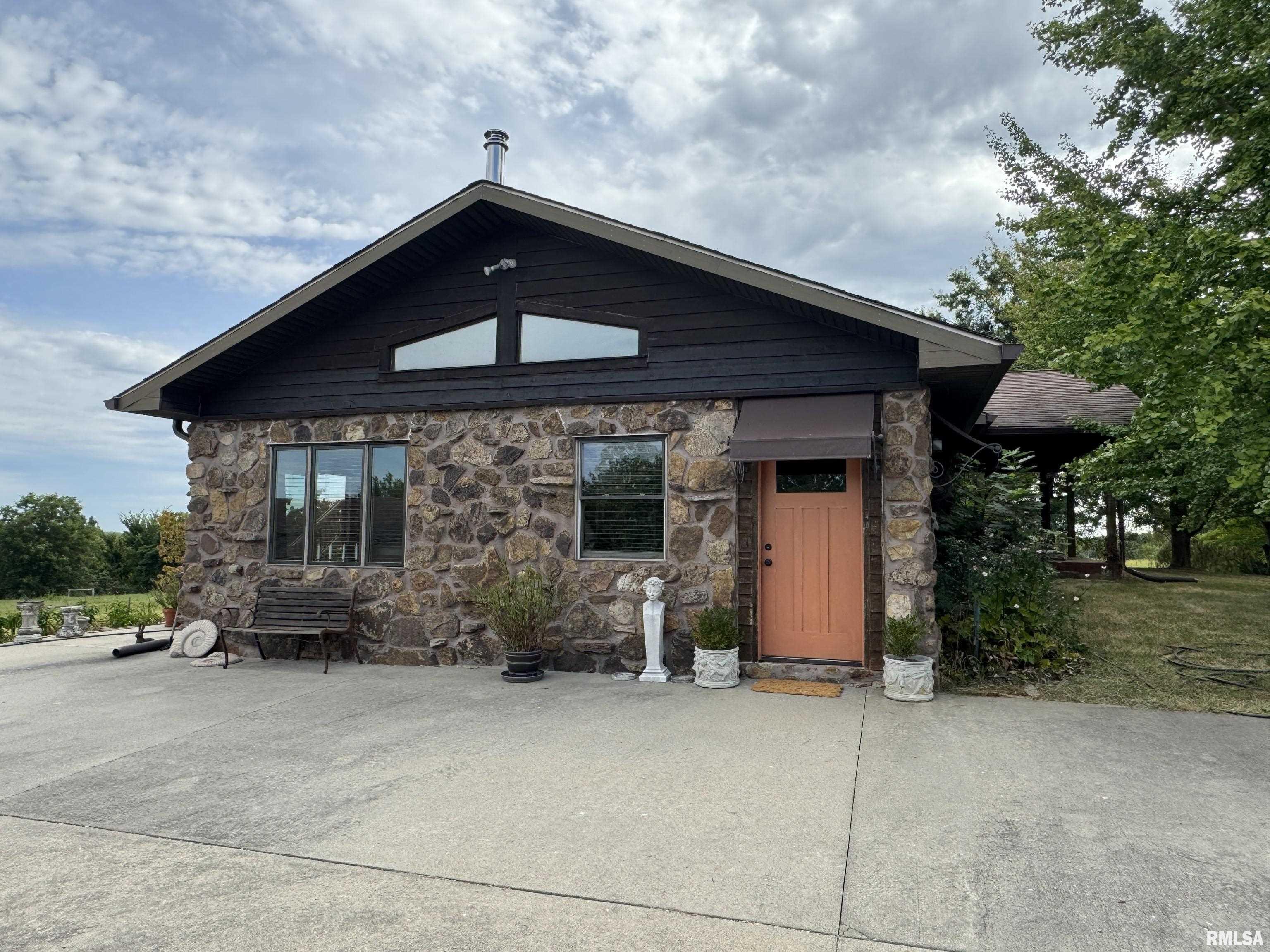 1640 Milligan Hill Road Alto Pass, IL 62905 - Photo 11 of 98