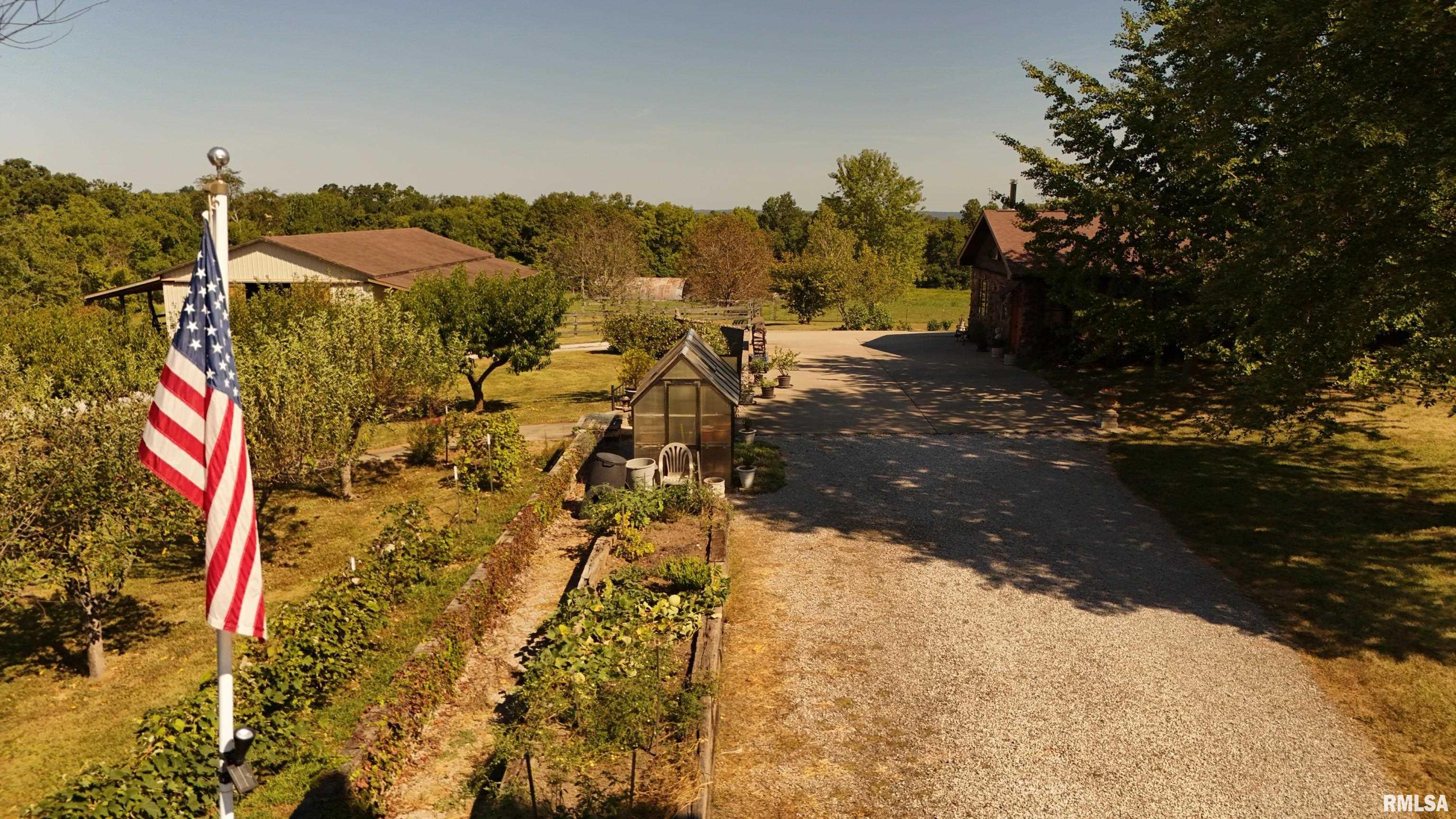 1640 Milligan Hill Road Alto Pass, IL 62905 - Photo 5 of 98