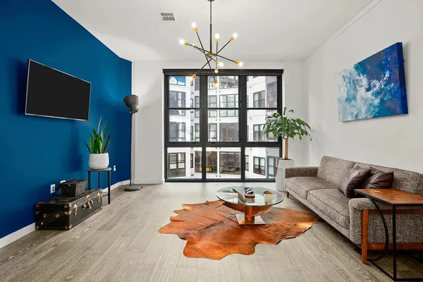 $2,699 | 800 Embassy Drive, Unit 328, Austin, TX 78702