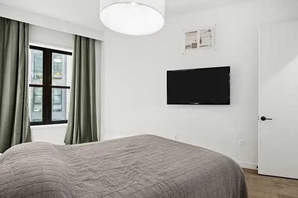 $2,699 | 800 Embassy Drive, Unit 328, Austin, TX 78702