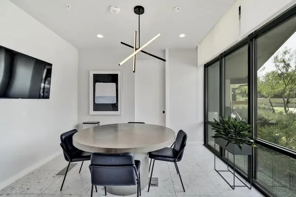 $2,699 | 800 Embassy Drive, Unit 328, Austin, TX 78702