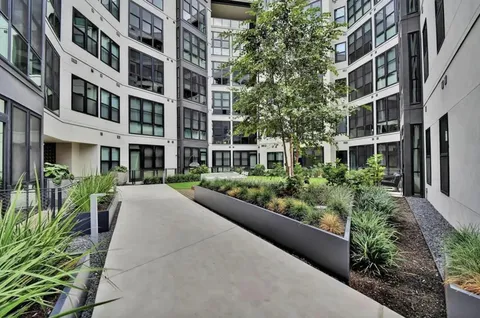 $2,699 | 800 Embassy Drive, Unit 328, Austin, TX 78702