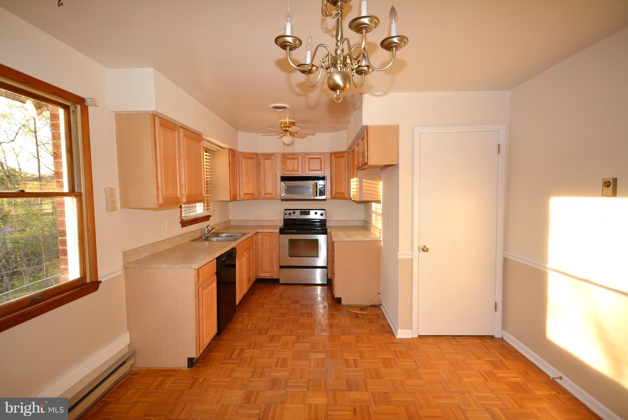 373 Laing Road Front Royal, VA 22630 - Photo 11 of 30 Kitchen