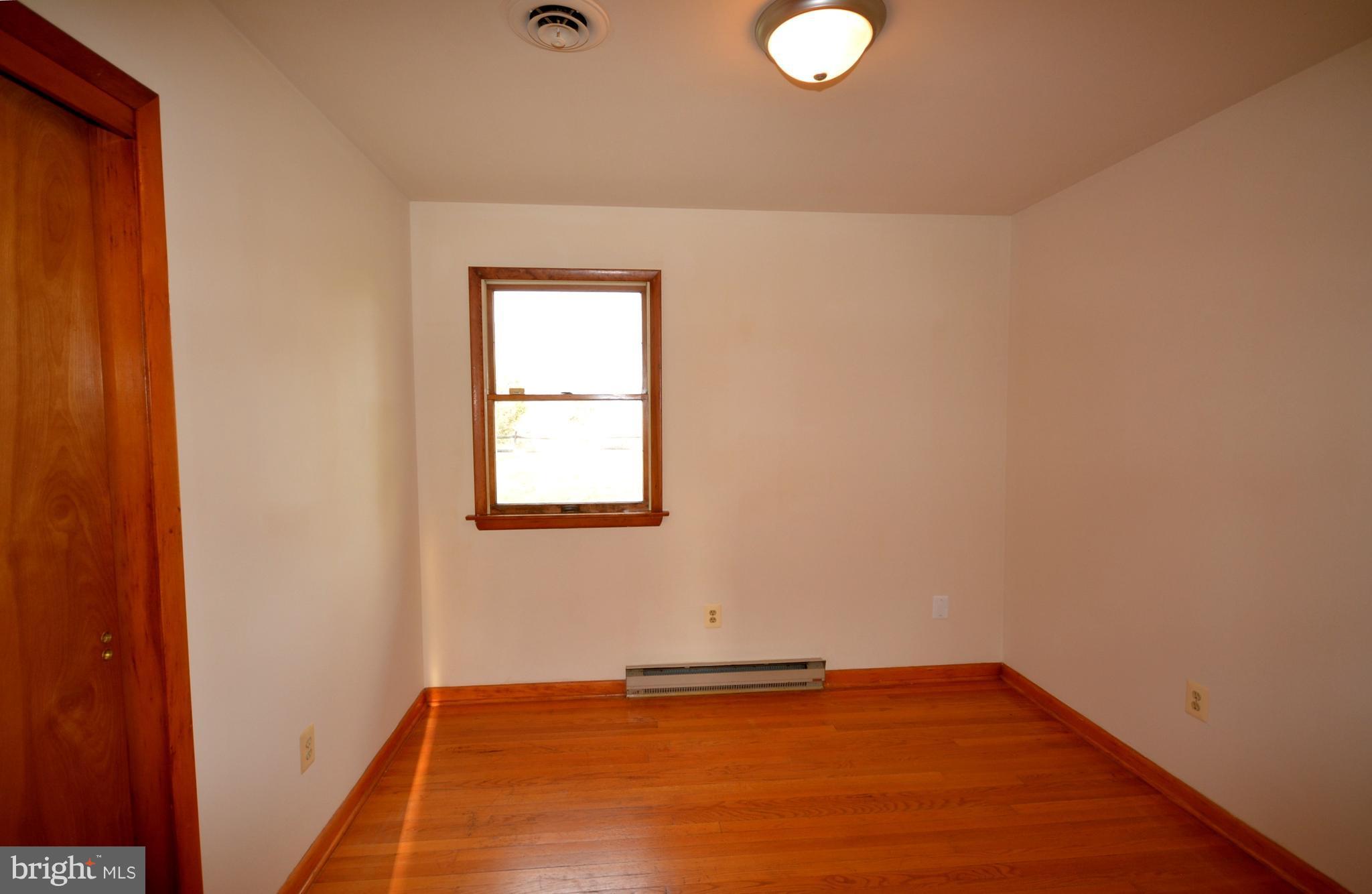 373 Laing Road Front Royal, VA 22630 - Photo 17 of 30 Bedroom 3