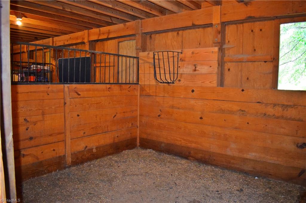 312 Spur Road Greensboro, NC 27406 - Photo 25 of 30 Gallery Image 25