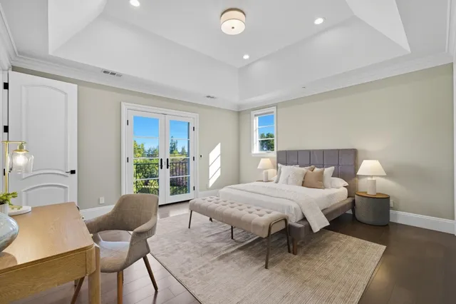 a view of front door with outdoor space