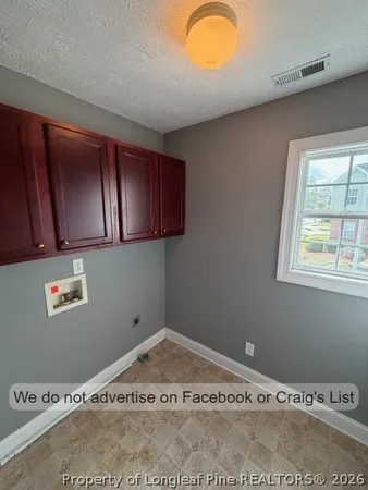 a view of a livingroom with closet