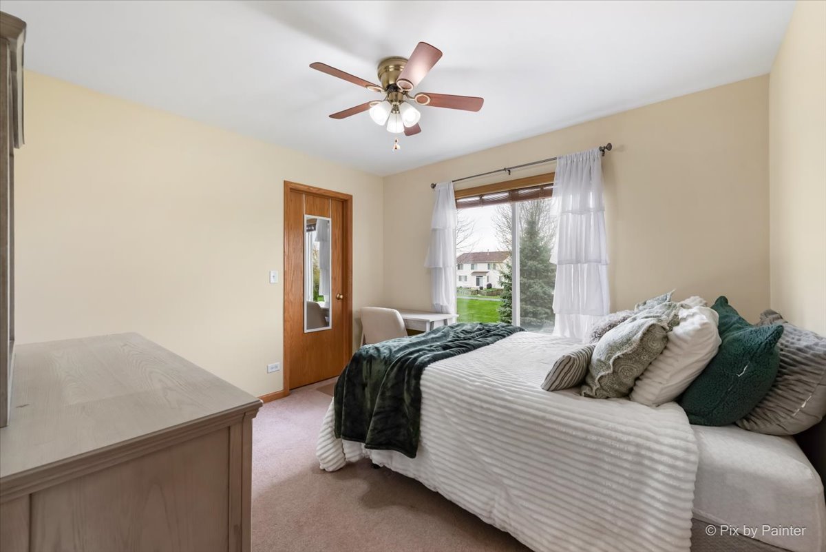 987 Valley Stream Drive Pingree Grove, IL 60140 - Photo 18 of 35
