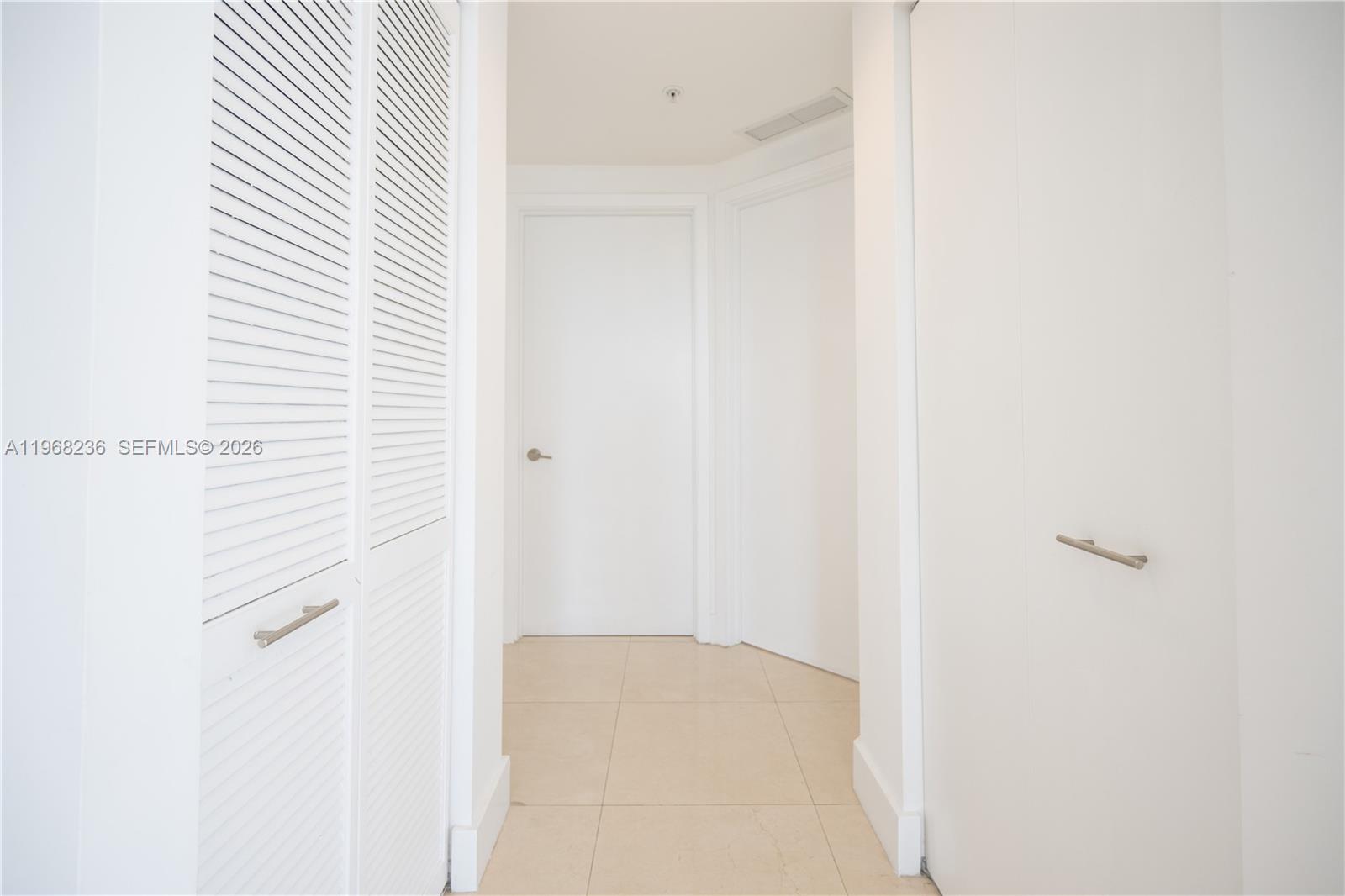 201 Southwest 17th Road, Unit 701 Miami, FL 33129 - Photo 18 of 31