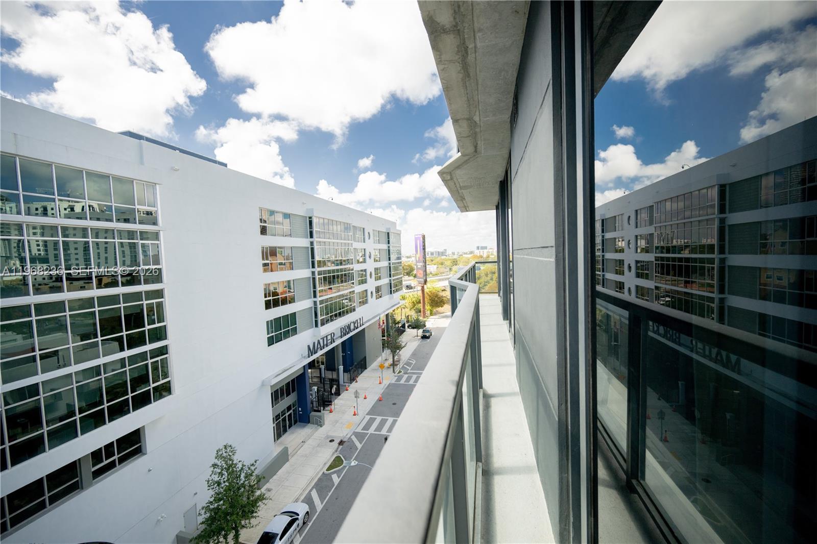 201 Southwest 17th Road, Unit 701 Miami, FL 33129 - Photo 20 of 31