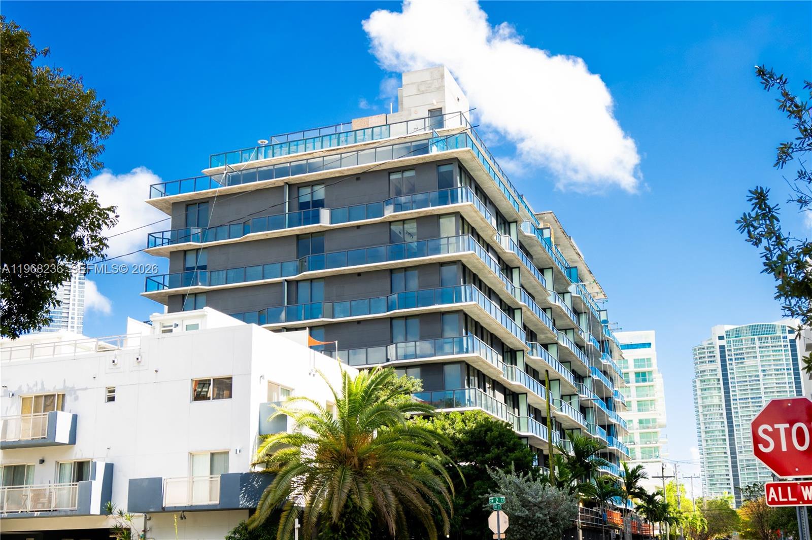 201 Southwest 17th Road, Unit 701 Miami, FL 33129 - Photo 21 of 31