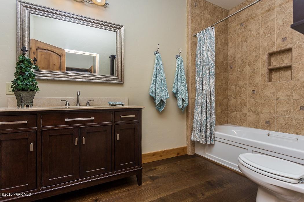 9040 North American Ranch Road Prescott, AZ 86305 - Photo 20 of 59 Bathroom 2