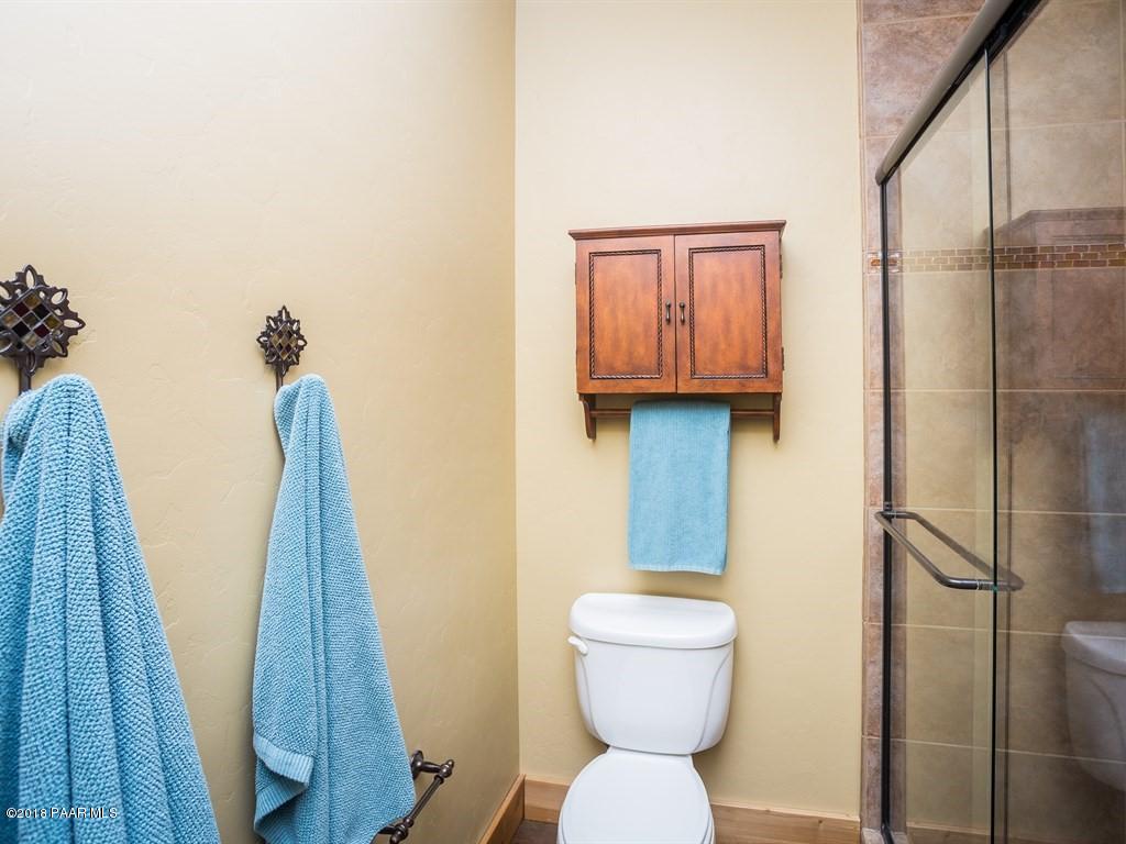 9040 North American Ranch Road Prescott, AZ 86305 - Photo 23 of 59 Bathroom 3