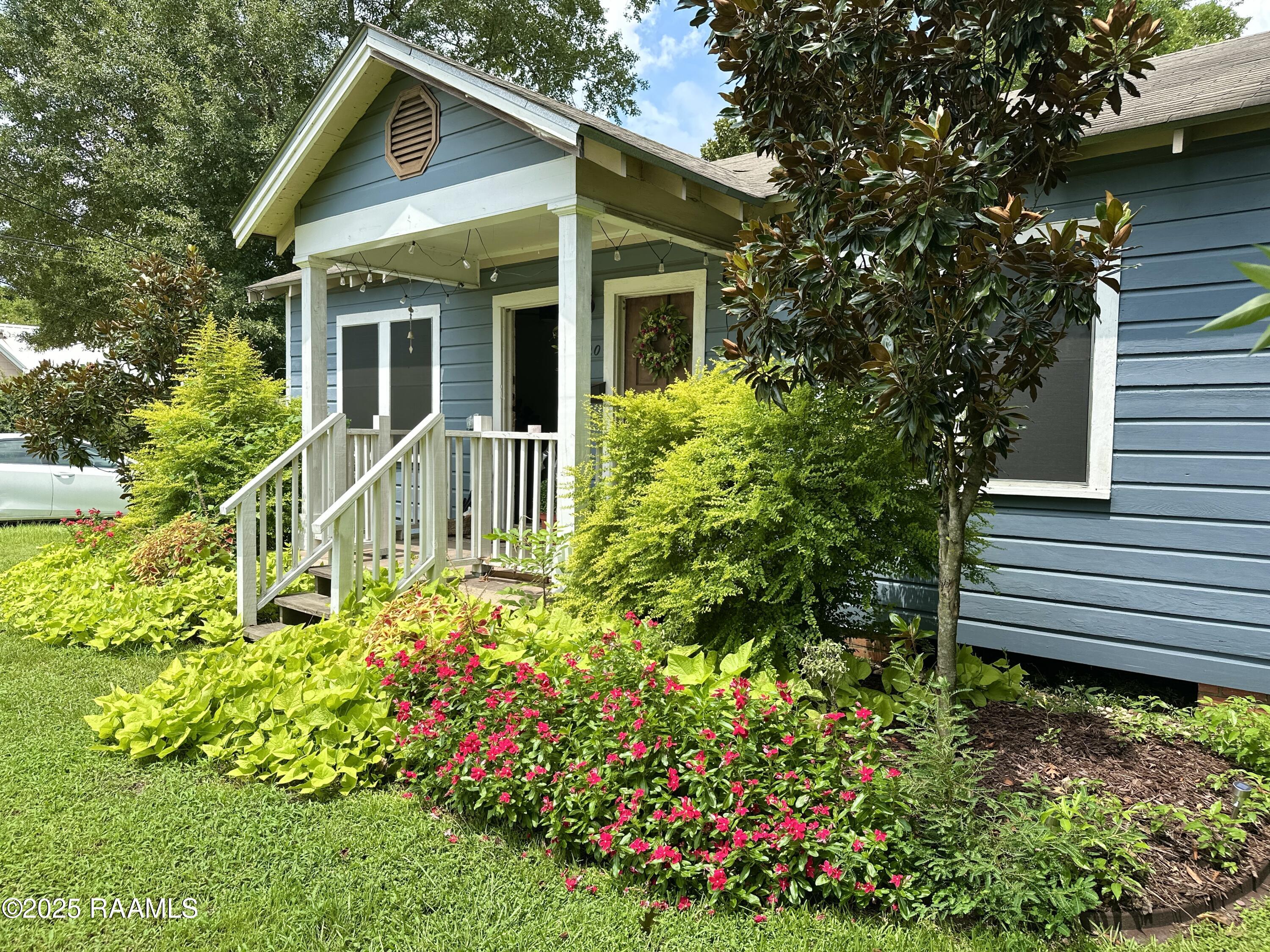 920 St Patrick Street Lafayette, LA 70506 - Photo 1 of 16 Front Elevation - Richt