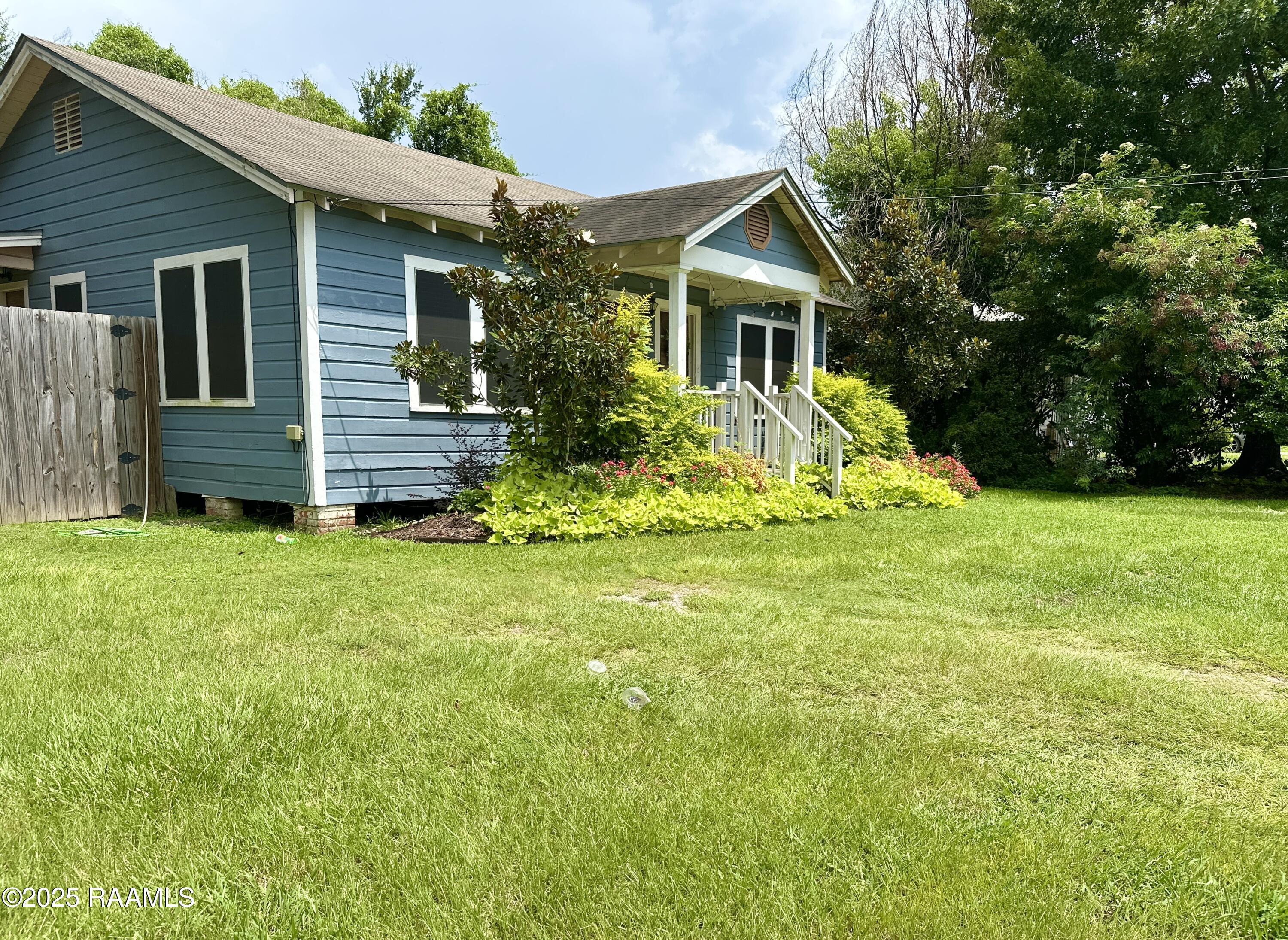 920 St Patrick Street Lafayette, LA 70506 - Photo 3 of 16 Front Elevation - Left