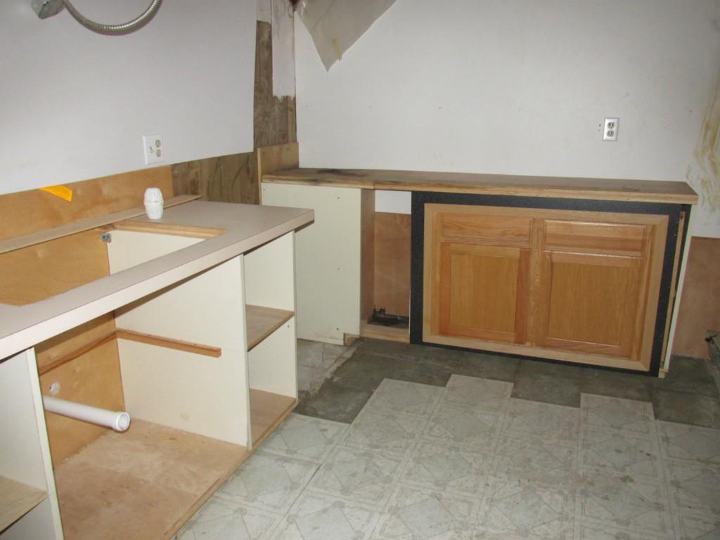 989 B Lewiston Road, Unit B New Gloucester, ME 04260 - Photo 8 of 10 Photo