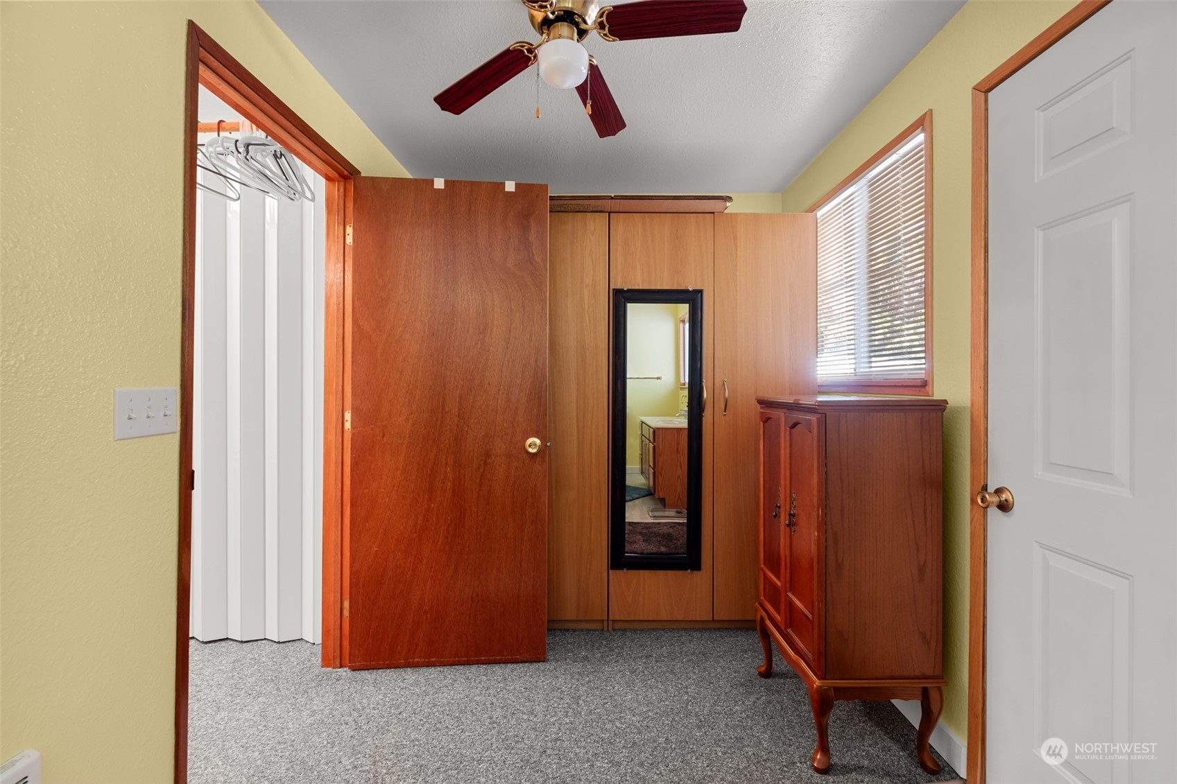 107 Peterson Road Chehalis, WA 98532 - Photo 27 of 35 a view of an empty room and window