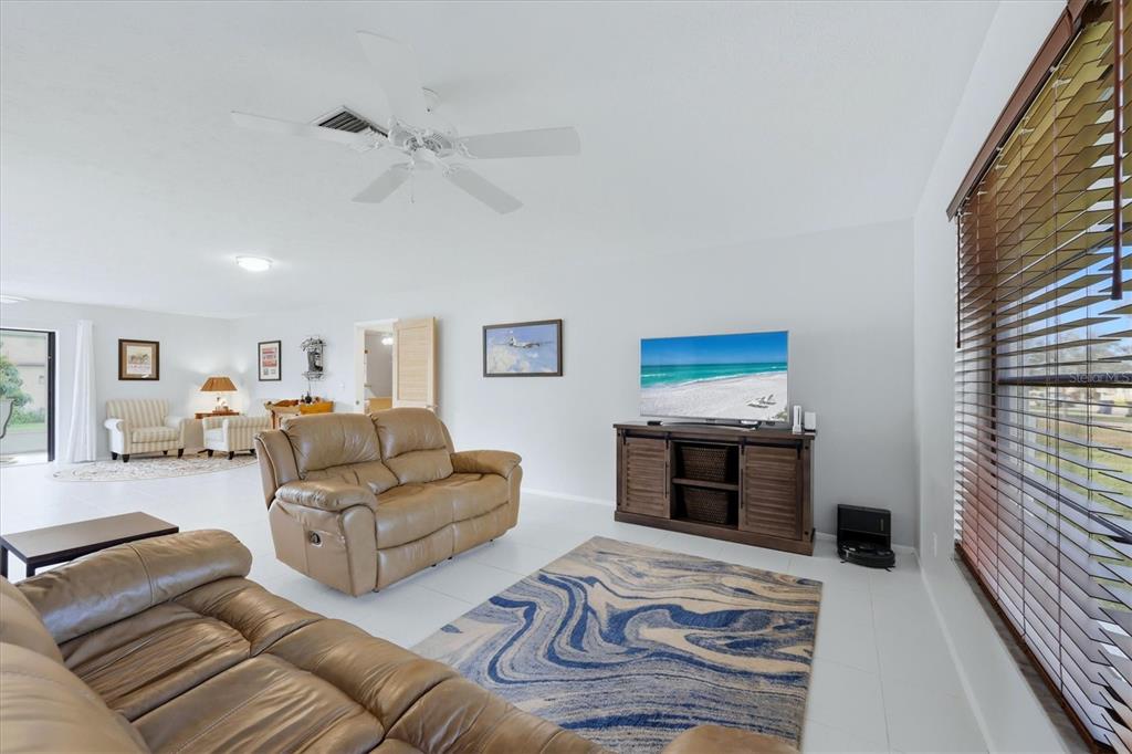 1415 Piedmont Road Venice, FL 34293 - Photo 9 of 25
