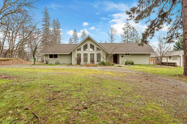 $389,000 | 401 Mountain View Street, Weaverville, CA 96093