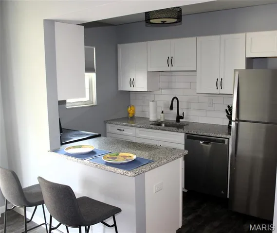 $105,000 | 3106 Carnaby Lane, Unit C, Bridgeton, MO 63044