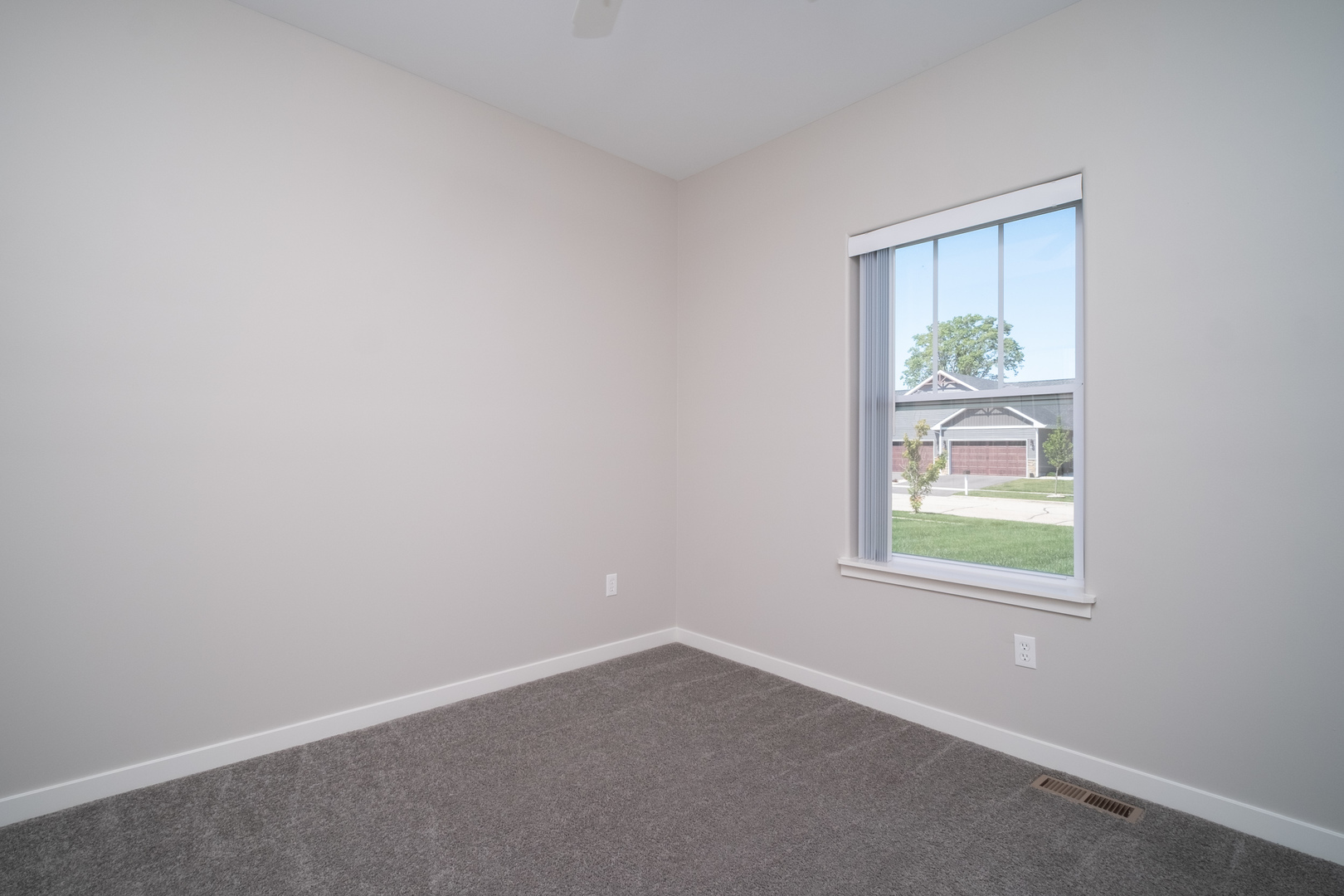 532 Anjali Court, Unit R Sycamore, IL 60178 - Photo 14 of 23