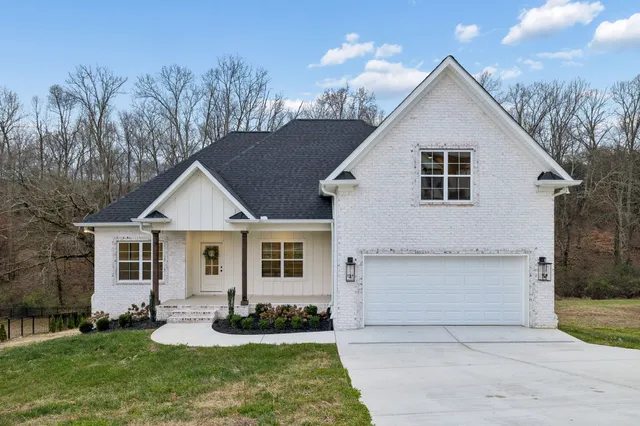 $499,900 | 119 Casey Street, Brush Creek, TN 38547