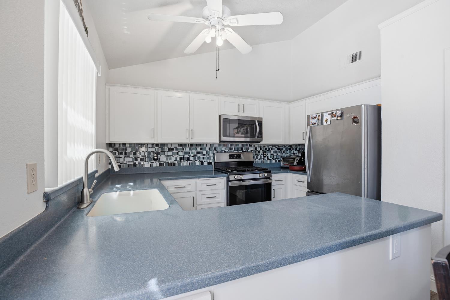 2828 Field Stone Street Modesto, CA 95355 - Photo 9 of 30