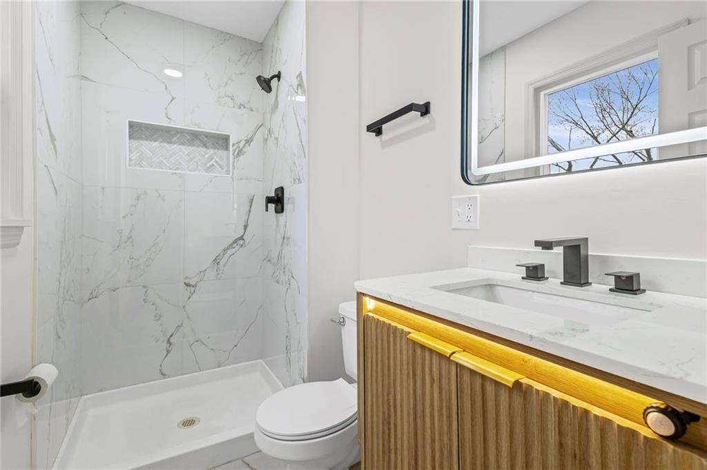 3507 Ruysser Road Kansas City, MO 64137 - Photo 7 of 33 Gallery Image 7