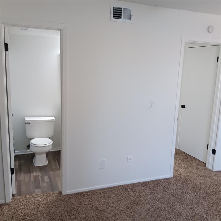 708 West Collins Street Denton, TX 76201 - Photo 30 of 40 Full dual entry bathroom accessible from primary bedroom
