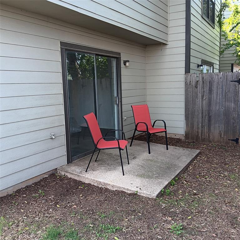 708 West Collins Street Denton, TX 76201 - Photo 38 of 40 View of patio