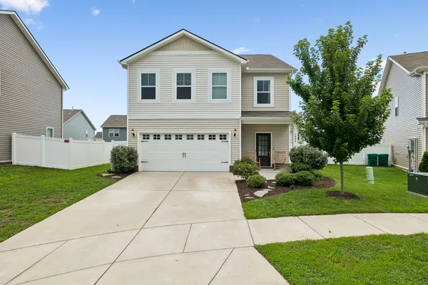 $465,000 | 1004 Baltusrol Lane, Lebanon, TN 37087