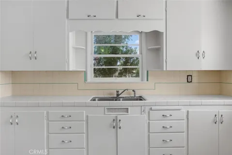 $559,900 | 4640 Cover Street, Riverside, CA 92506