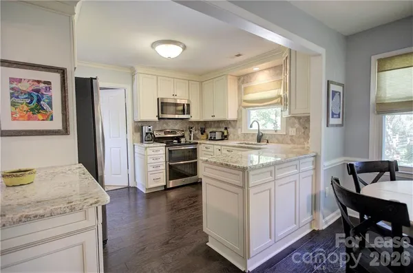 $3,295 | 3806 Bridgewood Lane, Charlotte, NC 28226
