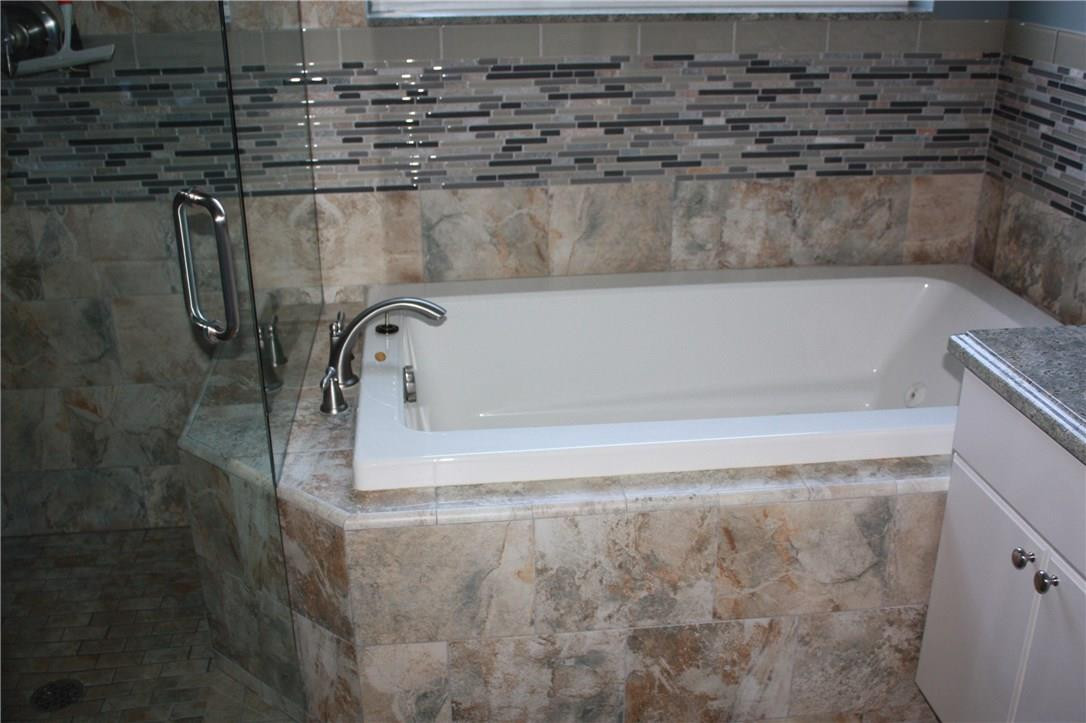 4933 Southwest 134th Avenue Miramar, FL 33027 - Photo 16 of 28 Separate Shower and Tub
