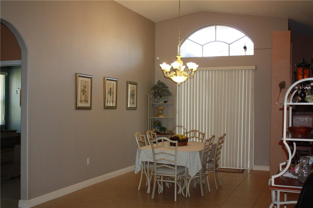 4933 Southwest 134th Avenue Miramar, FL 33027 - Photo 4 of 28 Dining Room