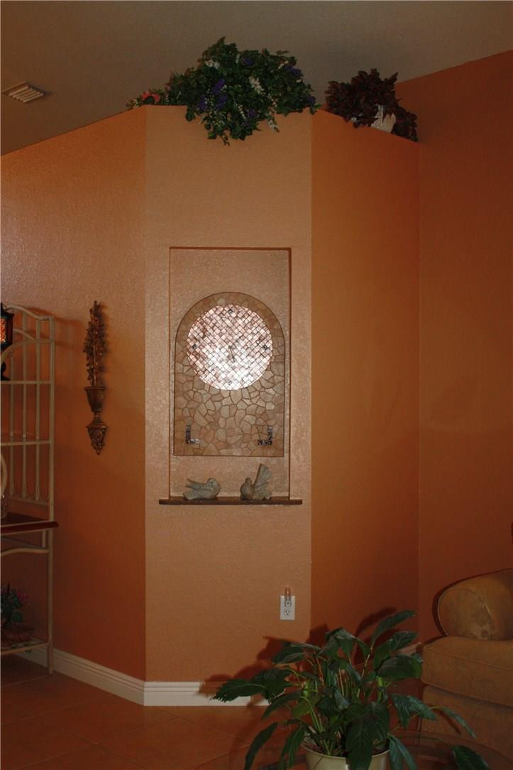 4933 Southwest 134th Avenue Miramar, FL 33027 - Photo 5 of 28 Decorative niche in Living area