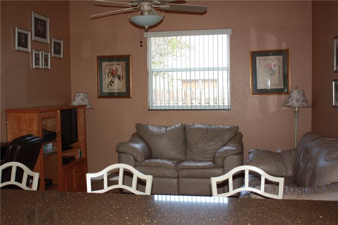 4933 Southwest 134th Avenue Miramar, FL 33027 - Photo 8 of 28 Breakfast counter and Family Room