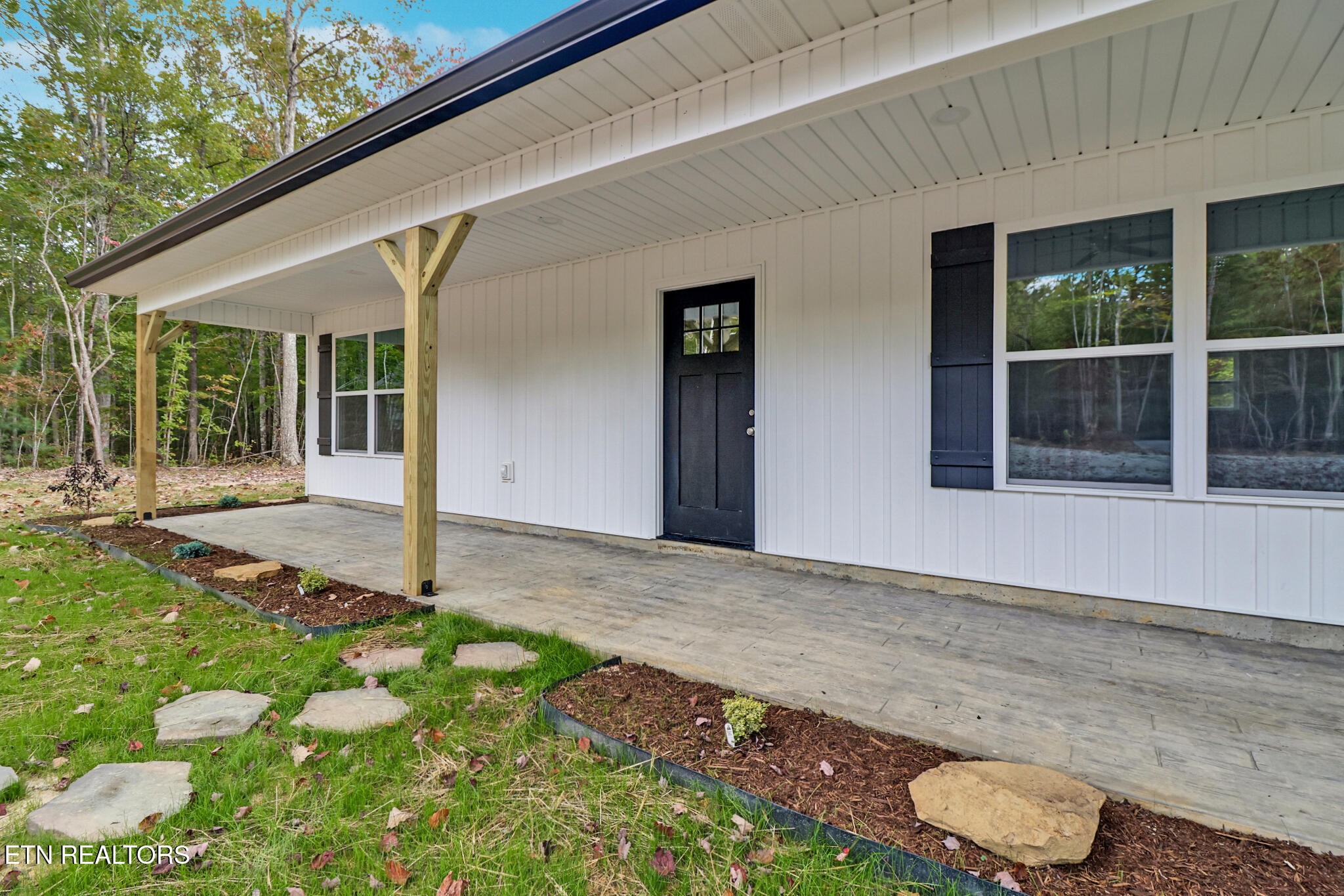 432 Pilot Mountain Road Sunbright, TN 37872 - Photo 2 of 25 Gallery Image 2