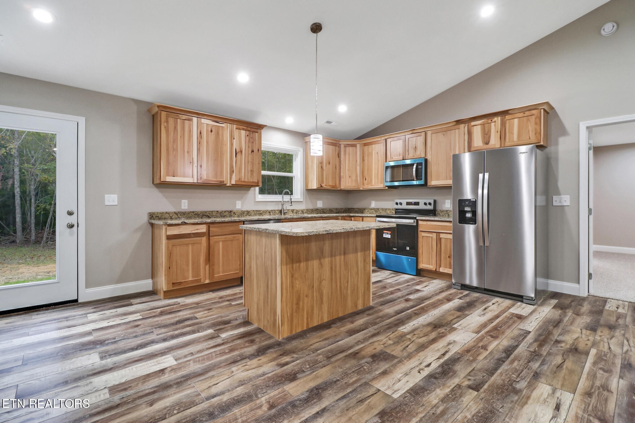 432 Pilot Mountain Road Sunbright, TN 37872 - Photo 6 of 25 Gallery Image 6