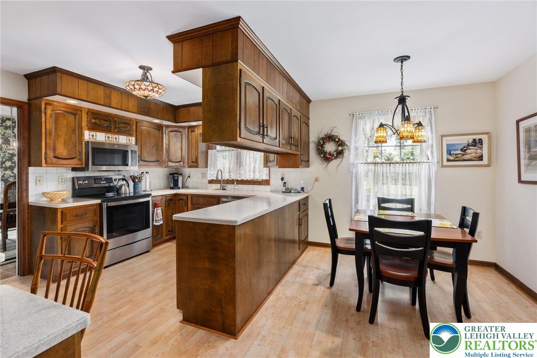 922 Wedgewood Road Bethlehem, PA 18017 - Photo 13 of 30 Gallery Image 13