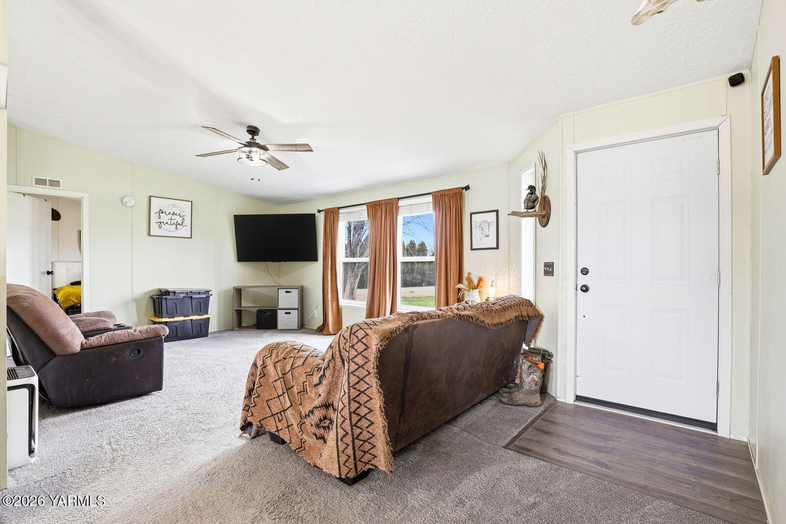 3285 North Wenas Road Selah, WA 98942 - Photo 3 of 50 3285 N Wenas Rd_004