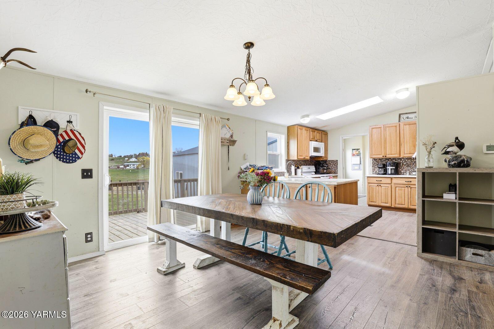 3285 North Wenas Road Selah, WA 98942 - Photo 6 of 50 3285 N Wenas Rd_007