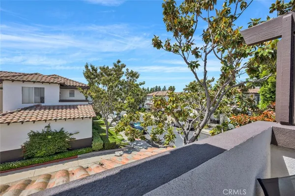 $869,000 | 2390 Sunningdale Drive, Tustin, CA 92782